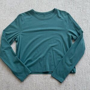 Women’s Lululemon Longsleeve Shirt